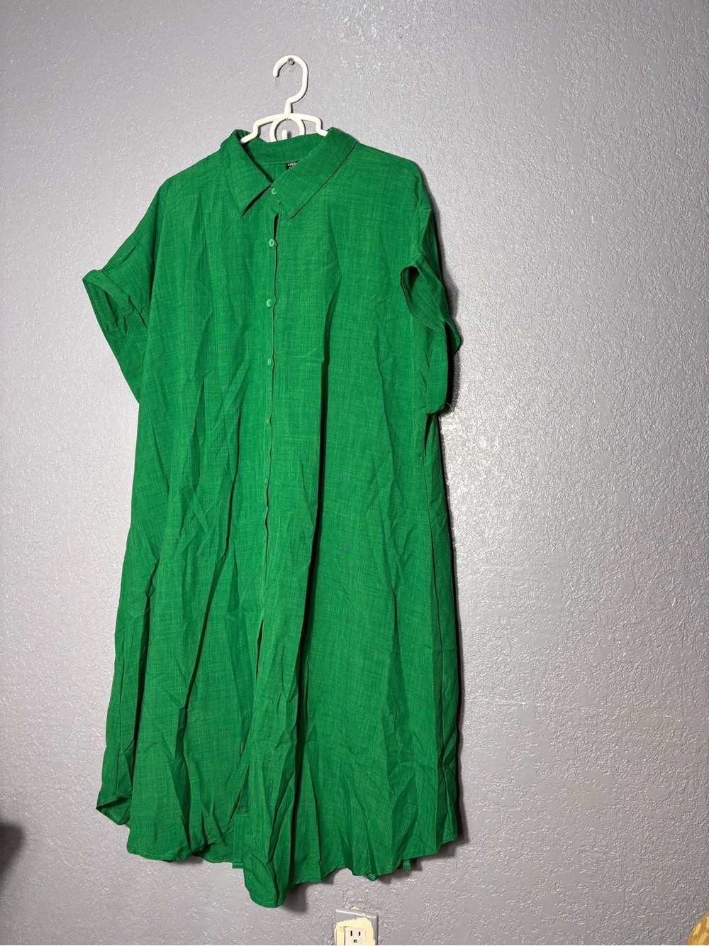 Green Short-Sleeve Button-Front Men’s Shirt